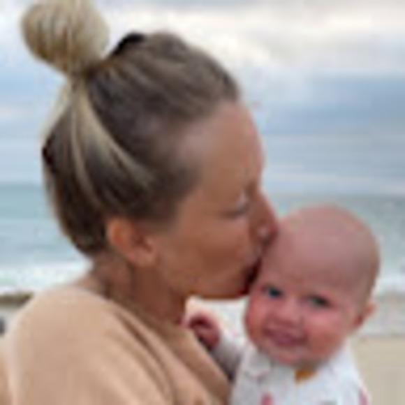 Meet your Posher, Katie - Picture 1 of 1